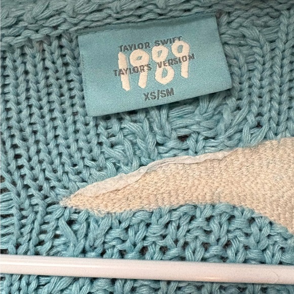 1989 Taylor Swift Cardigan - Picture 4 of 4